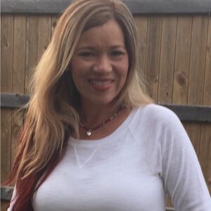 Meet your Posher, Mirna